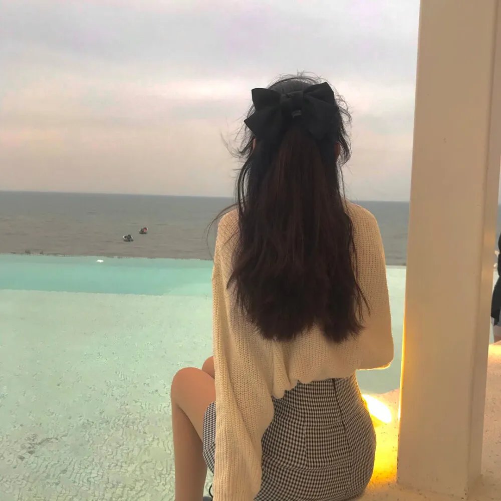 东愁 海报